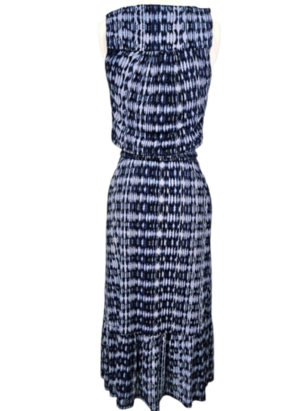 EVEREVE Ava V-Neck Sleeveless Smocked Mesh Midi Dress Blue Multi XS - Picture 3 of 10